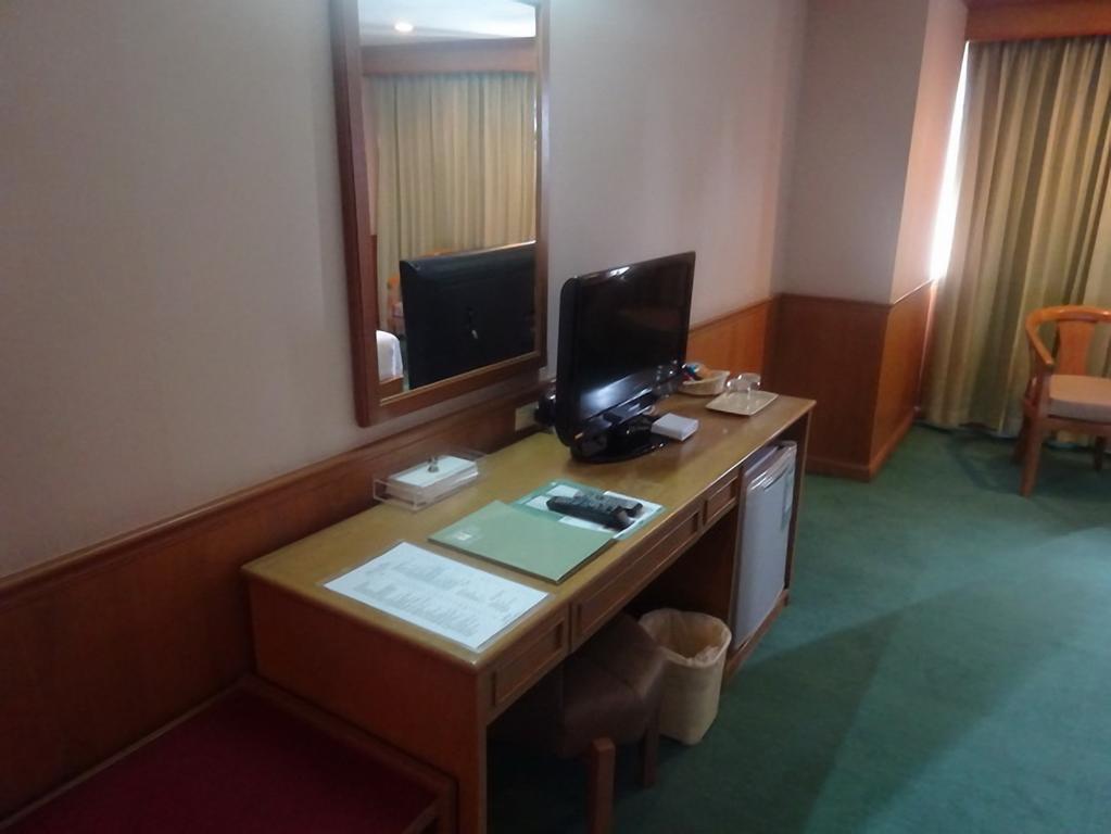 Mido Hotel بانكوك المظهر الخارجي الصورة